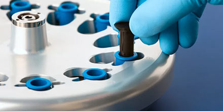 La separación material de la centrífuga